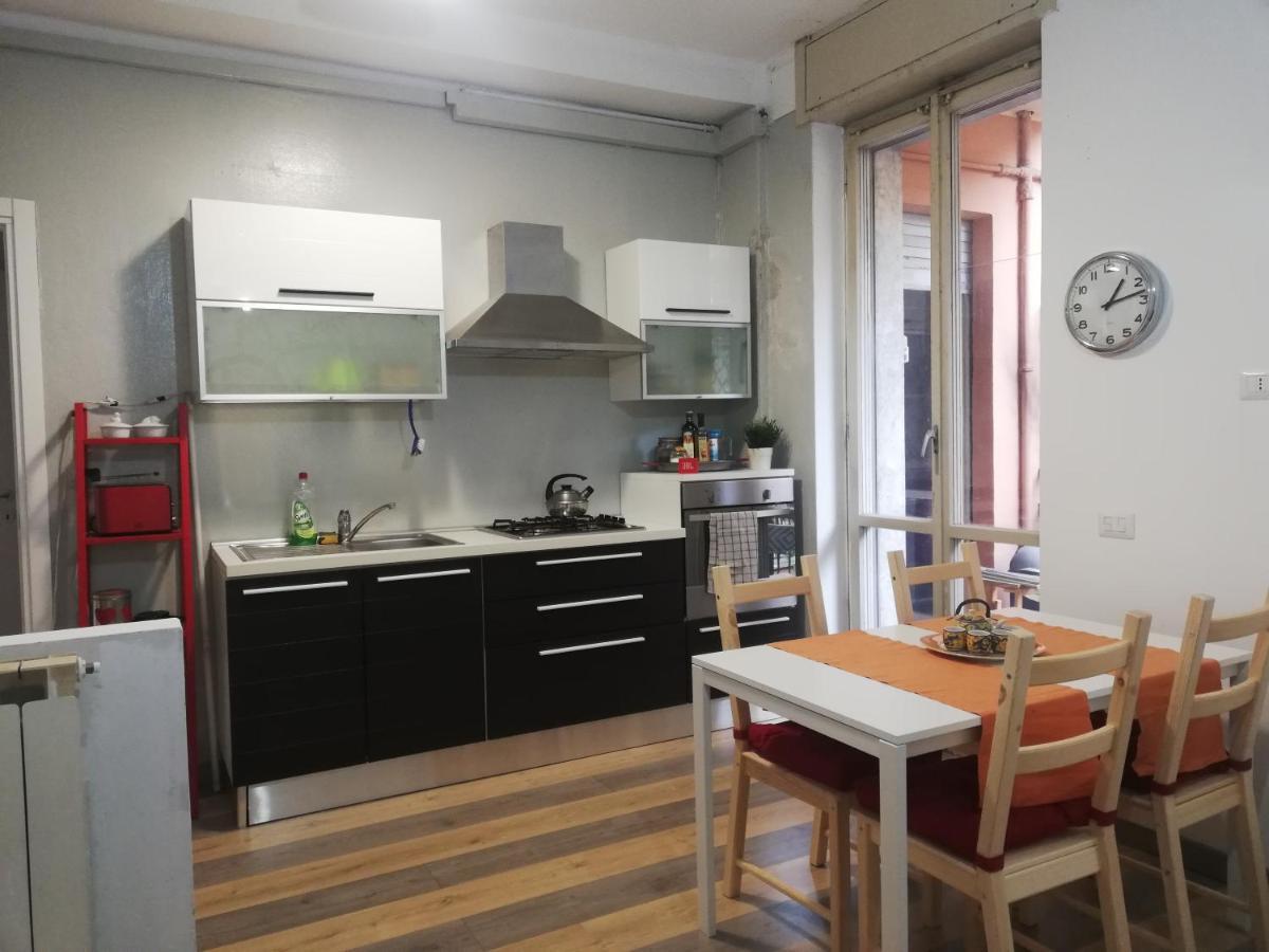 Giusti Flat - Next To Cimitero Monumentale Castello Sforzesco Apartment Milan Ruang foto